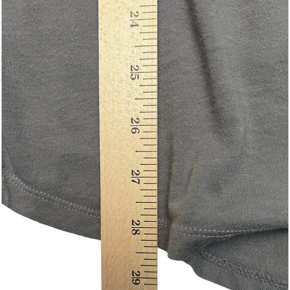 Disney Mickey Mouse 1928 Baseball Raglan Black and White Mickey Woman’s size 3 - Picture 8 of 8